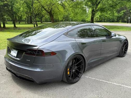 2021 Tesla Model S Plaid