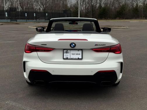 2025 BMW M440 i xDrive