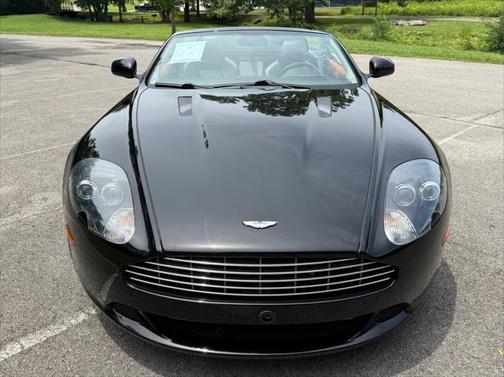 2011 Aston Martin DB9 Volante