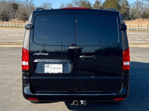 2022 Mercedes-Benz Metris Base