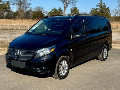 2022 Mercedes-Benz Metris Base