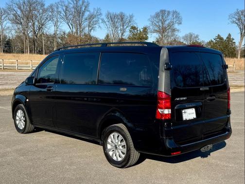 2022 Mercedes-Benz Metris Base