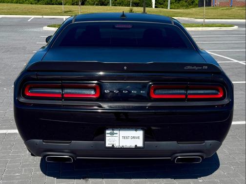 Pitch Black Clearcoat 2018 Dodge Challenger R/T 392
