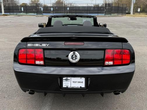 2007 Ford Shelby GT500 Base