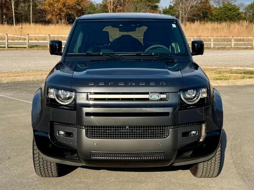 2023 Land Rover Defender 110 V8