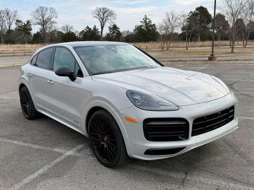 2022 Porsche Cayenne GTS