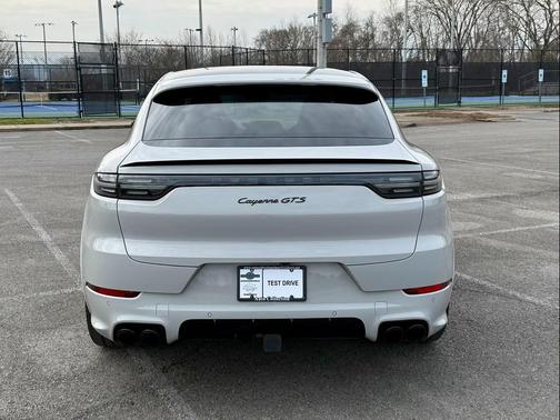 2022 Porsche Cayenne GTS