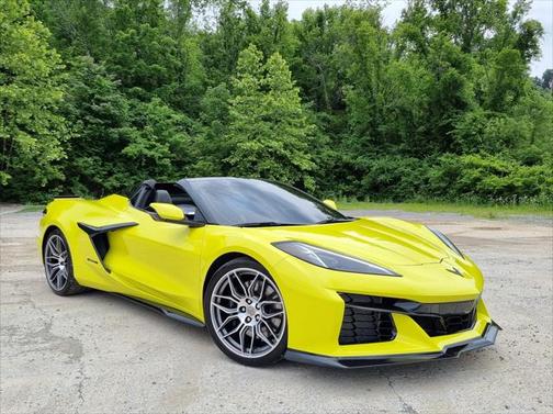 Accelerate Yellow Metallic 2024 Chevrolet Corvette Z06