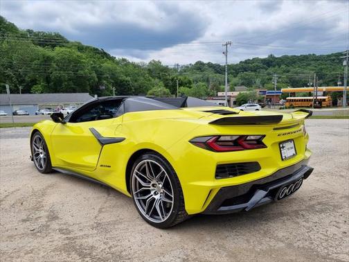 Accelerate Yellow Metallic 2024 Chevrolet Corvette Z06