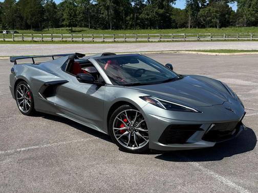 Hypersonic Gray Metallic 2024 Chevrolet Corvette Stingray w/3LT