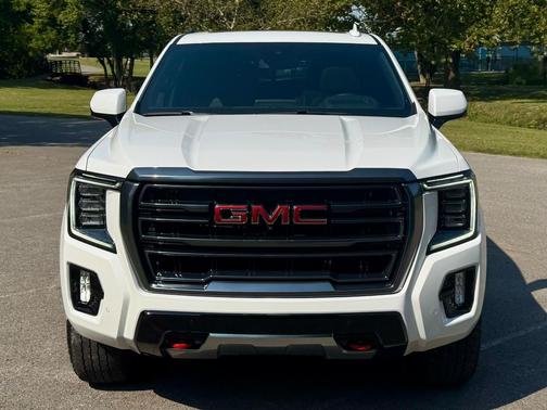 2024 GMC Yukon 4WD AT4