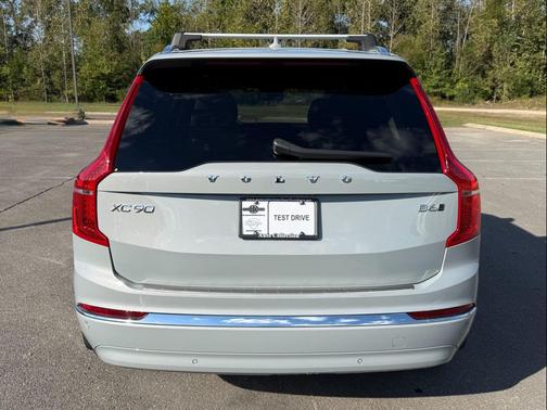 2024 Volvo XC90 B6 Plus Bright Theme 7-Seater