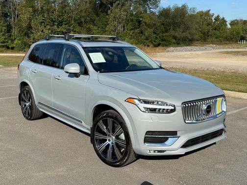 2024 Volvo XC90 B6 Plus Bright Theme 7-Seater
