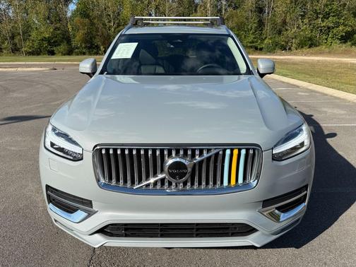 2024 Volvo XC90 B6 Plus Bright Theme 7-Seater