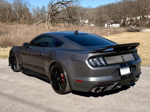2021 Ford Shelby GT500 Base