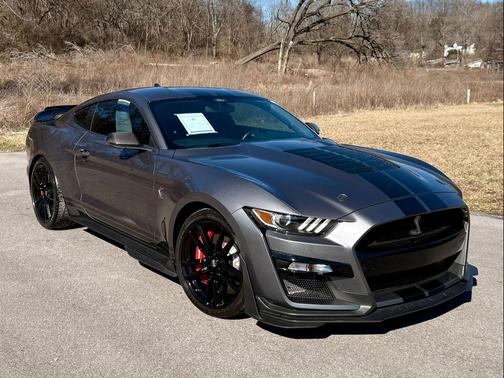 2021 Ford Shelby GT500 Base
