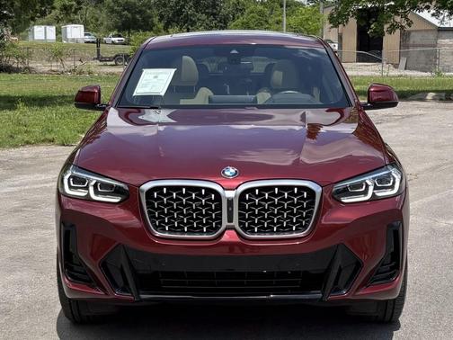 Aventurin Red Metallic 2025 BMW X4 xDrive30i