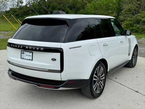 2023 Land Rover Range Rover P530 SE