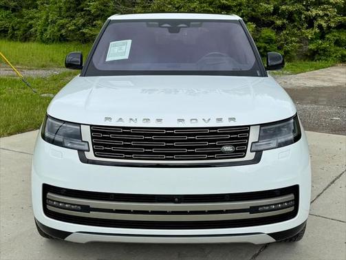 2023 Land Rover Range Rover P530 SE