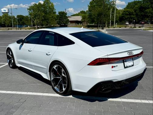 Glacier White Metallic 2024 Audi RS 7 4.0T Performance