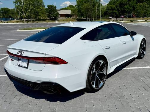 Glacier White Metallic 2024 Audi RS 7 4.0T Performance