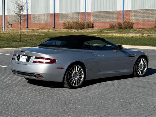 2006 Aston Martin DB9 Volante