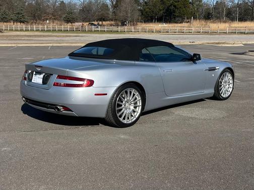 2006 Aston Martin DB9 Volante