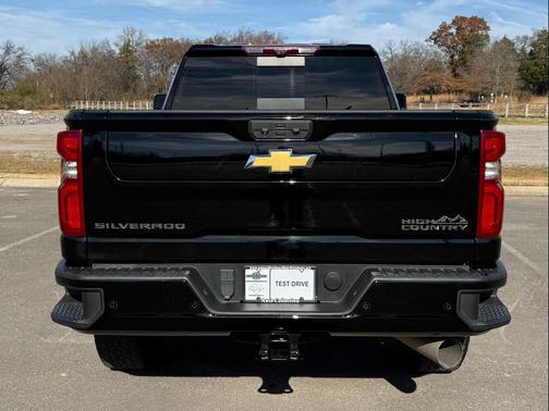 2023 Chevrolet Silverado 2500 High Country