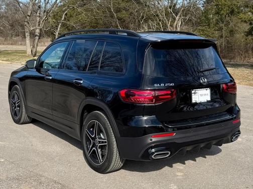 2025 Mercedes-Benz GLB 250 Base