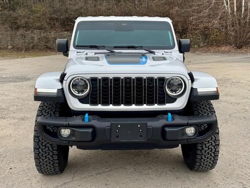 2025 Jeep Wrangler 4xe Rubicon X