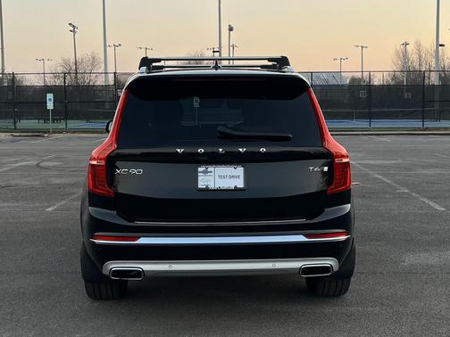 2021 Volvo XC90 T6 Inscription