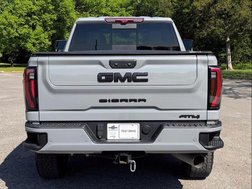 Thunderstorm Gray 2024 GMC Sierra 2500 AT4