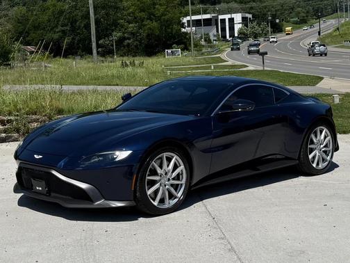 Mariana Blue 2020 Aston Martin Vantage Coupe