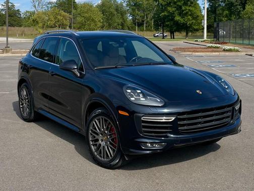 2017 Porsche Cayenne Turbo