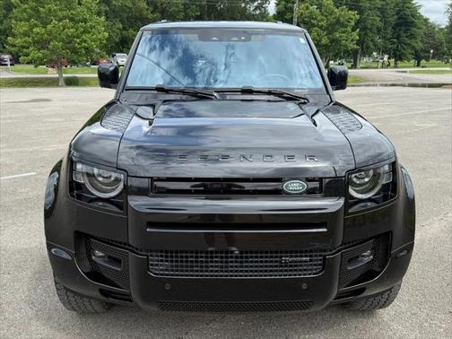 2022 Land Rover Defender 90 X-Dynamic SE