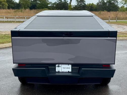 2024 Tesla Cybertruck Cyberbeast