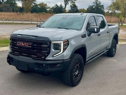2024 GMC Sierra 1500 AT4X