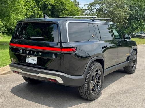 2023 Rivian R1S Adventure
