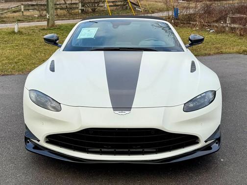 2022 Aston Martin Vantage F1 Edition
