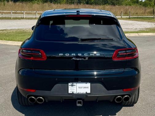 2018 Porsche Macan S