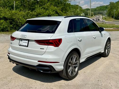 Glacier White Metallic 2021 Audi Q3 45 S line Premium Plus