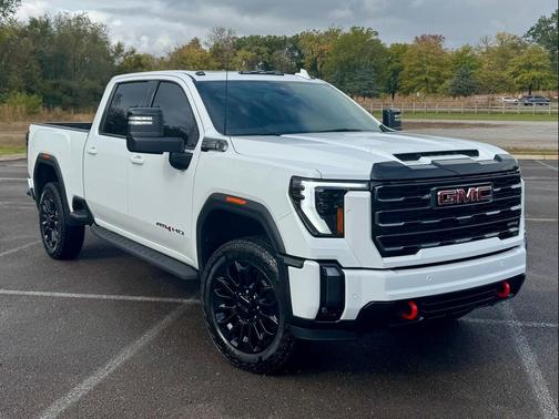 2024 GMC Sierra 2500 AT4