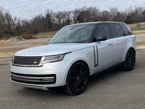 2025 Land Rover Range Rover P400 SE