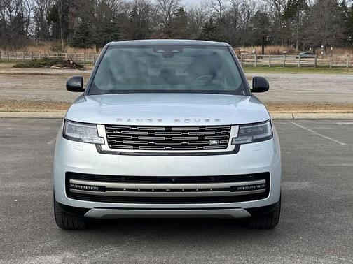 2025 Land Rover Range Rover P400 SE