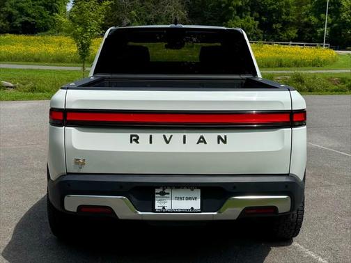2023 Rivian R1T Adventure Quad Motor Large Pack