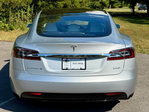 2018 Tesla Model S 100D