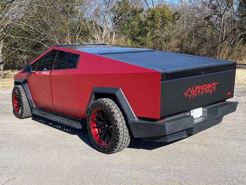 2024 Tesla Cybertruck Cyberbeast