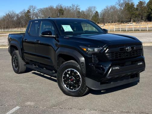 2025 Toyota Tacoma Hybrid TRD Off Road