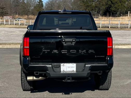 2025 Toyota Tacoma Hybrid TRD Off Road