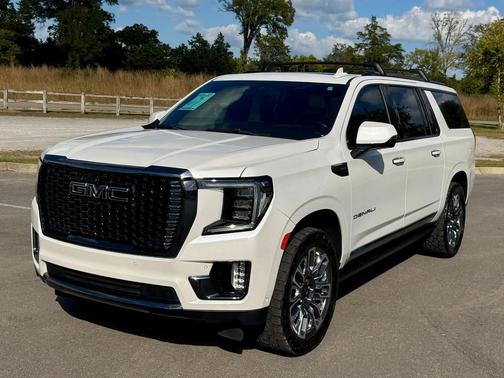 2023 GMC Yukon XL Denali Ultimate